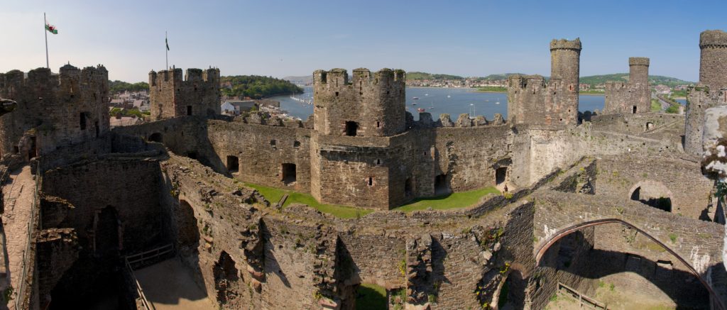 Castles, Ruins and Great Homes in North Wales - Conwy_Castle